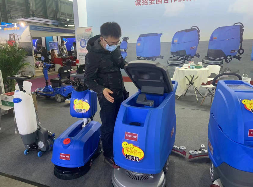 镇江坦洁洗地机公司致力于电动洗地机的生产、销售和服务百家