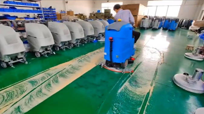 镇江2023年还在用人工的物业保洁不妨试试洗地机吧